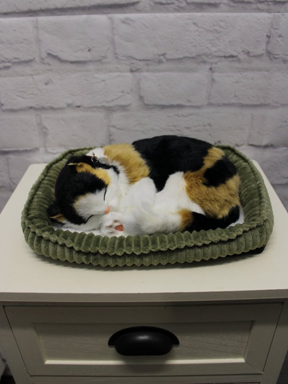 Perfect Petzzz Pets Calico Cat Sleeping Breathing Realistic Cat Toy Plush Animal